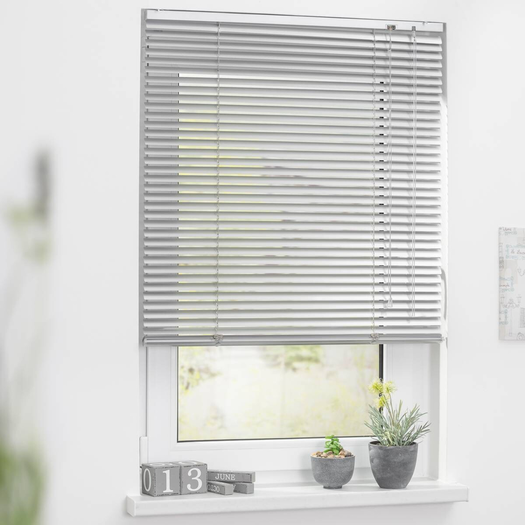 LICHTBLICK Alu-Jalousie
silber B/L: ca. 60×220 cm