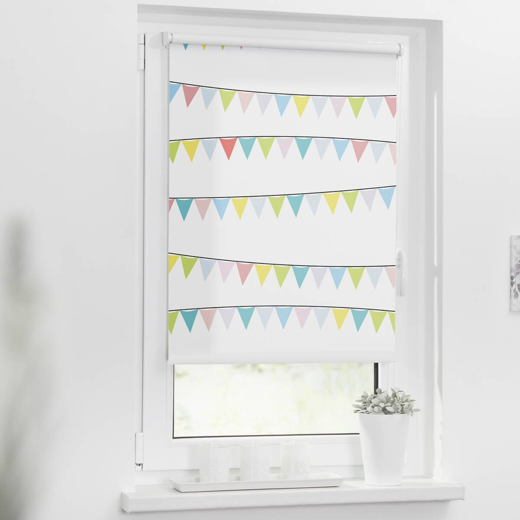 LICHTBLICK Rollo Wimpelkette
bunt B/L: ca. 70×150 cm