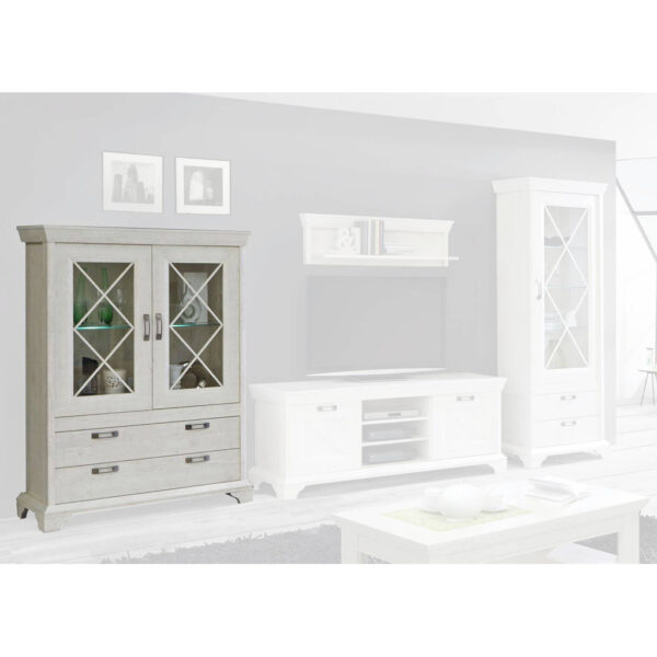 5904767110277 Vitrine
weiß Pinie Nachbildung B/H/T: ca. 123x162x48 cm