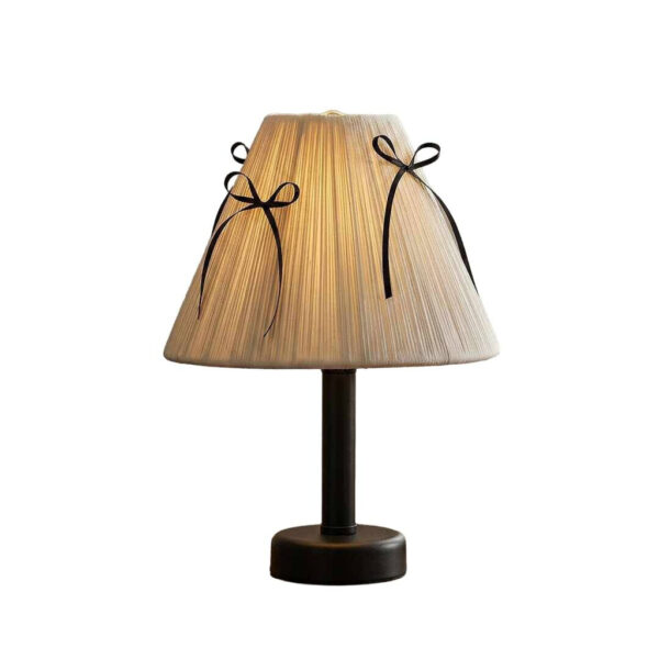 8684284401795 Opviq Tischleuchte
beige schwarz Metall B/H/T/L/D: ca. 25x35x25x25x25 cm null 1 Brennstellen