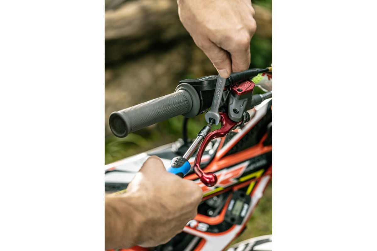 Högert Bithalter aus Stahl 1/4 Zoll