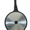 4006925916279-6 Die Unterseite einer Blini-Pfanne. Sie hat einen silber gelochten Induktionsboden