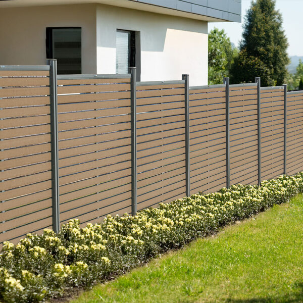 Home Deluxe HOME DELUXE WPC Sichtschutzzaun ALIRA Teak – 1 x Element + 2 x Pfosten