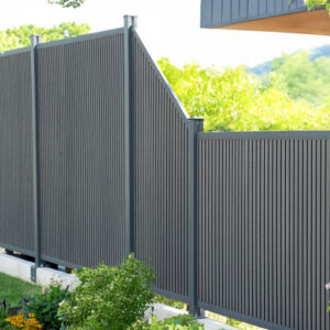 Home Deluxe HOME DELUXE WPC Sichtschutzzaun Schrägelement CALLADO PREMIUM Vertikale Paneele – Höhe: 185 cm