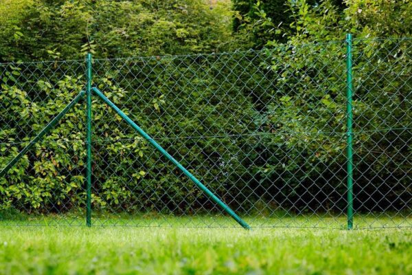 4059306117758-1 POWERTEC GARDEN Maschendrahtzaun Komplett – Set L15m x H150cm – Grün
