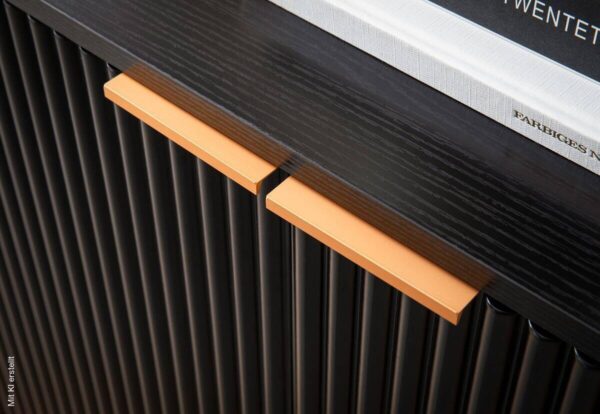 Sideboard schwarz B/H/T: ca. 150x81x39 cm Sideboard schwarz B/H/T: ca. 150x81x39 cm – Bild 2
