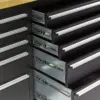 HBM Werkbank 182 cm mit 15 Schubladen, Schrankwand und Rückwand, Holzarbeitsplatte, schwarz – Bild 9