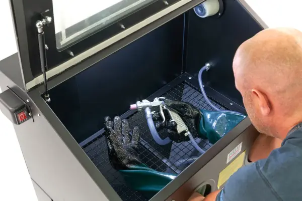 HBM SBC 190 Strahlkabine, Frontlader mit Gasdruckfedern – Bild 6