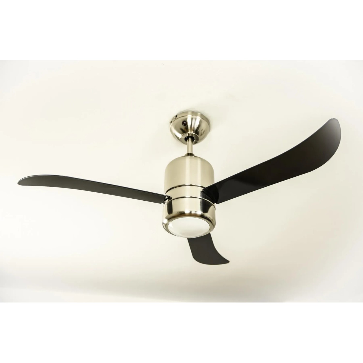 AIRERYDER Deckenventilator Loft Nickel - Schwarz 112 cm mit Beleuchtung und Fernbedienung