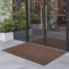 VEVOR Fußmatte für die Vordertür, 1194 x 889 mm, gewerbliche Bodenmatte für drinnen und draußen