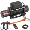 VEVOR Elektrische Seilwinde, 6100 kg, 12 V DC Elektrowinde mit 26 m Synthetikseil VEVOR Elektrische Seilwinde, 6100 kg, 12 V DC Elektrowinde mit 26 m Synthetikseil